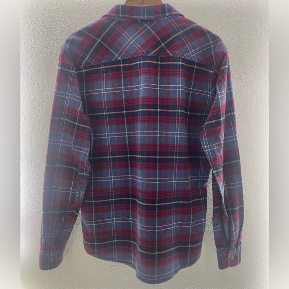 Briton Plaid Button Up Flannel- Medium - Picture 4 of 5